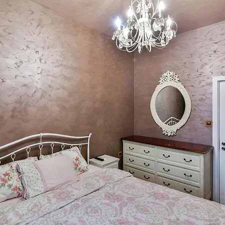 Top Center Free Parking 2bedrooms Flat